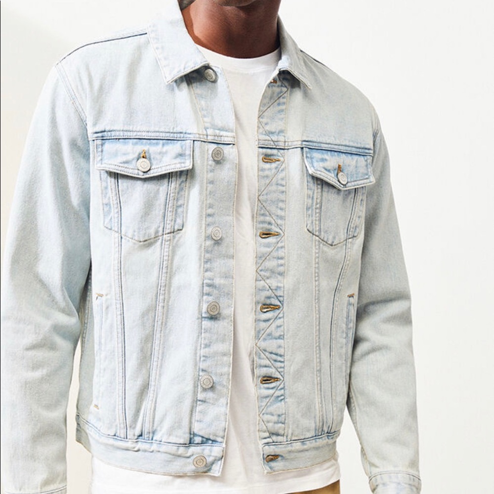 Pacsun Light Classic Fit Denim Jacket